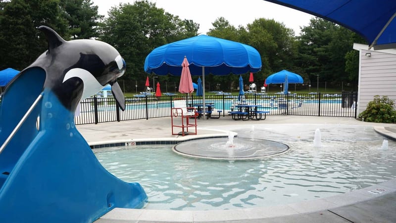 Hawthorn outdoor pool and water play area